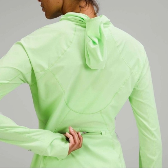 Lululemon Mist Over Windbreaker Size 8 - Picture 3 of 16